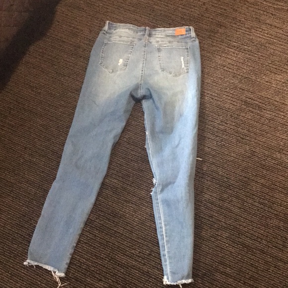 distressed jeans - Picture 2 of 5